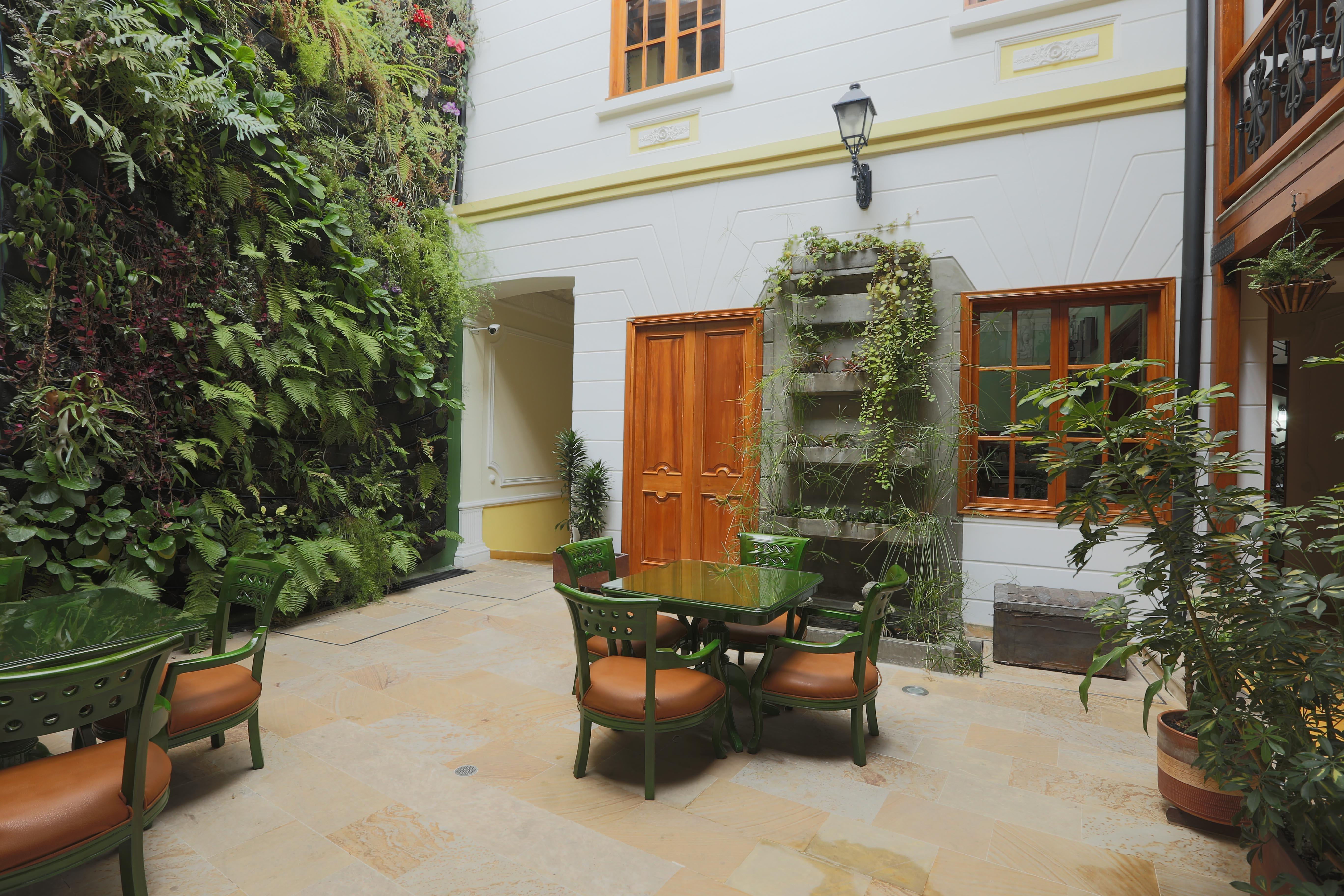Hotel Santa Lucia Boutique Spa Bogotá Eksteriør bilde Patio of the hotel
