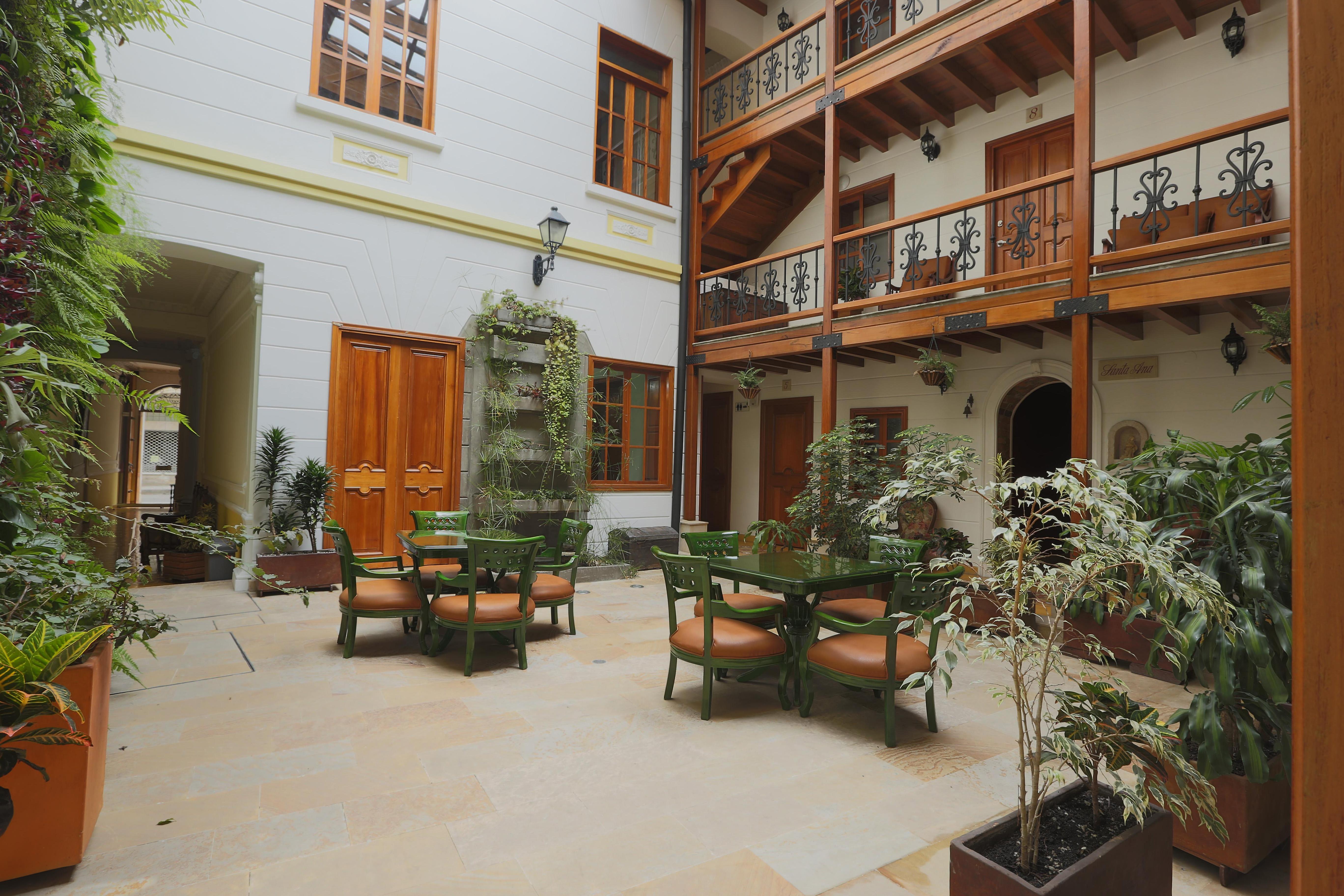 Hotel Santa Lucia Boutique Spa Bogotá Eksteriør bilde Patio of the hotel