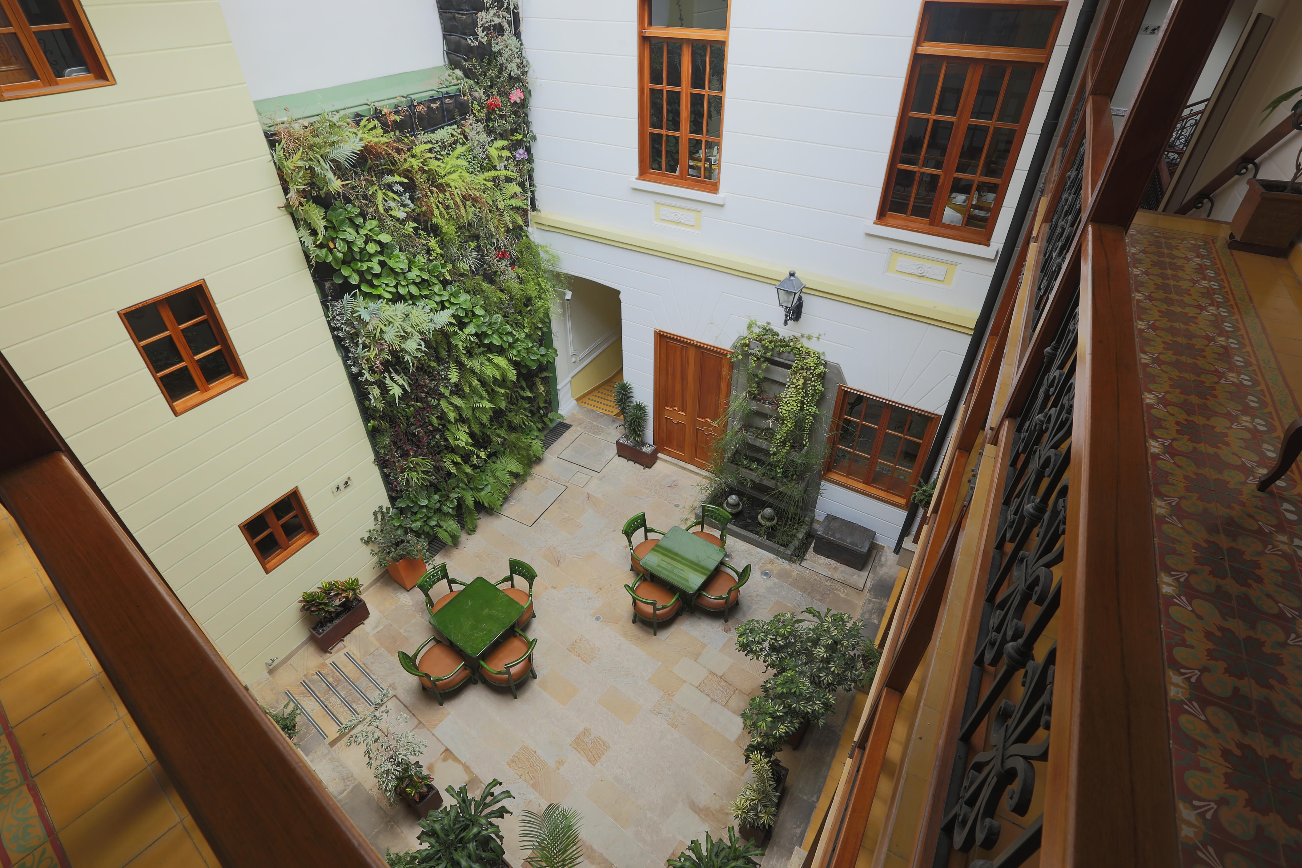 Hotel Santa Lucia Boutique Spa Bogotá Eksteriør bilde Patio of the University of Valencia