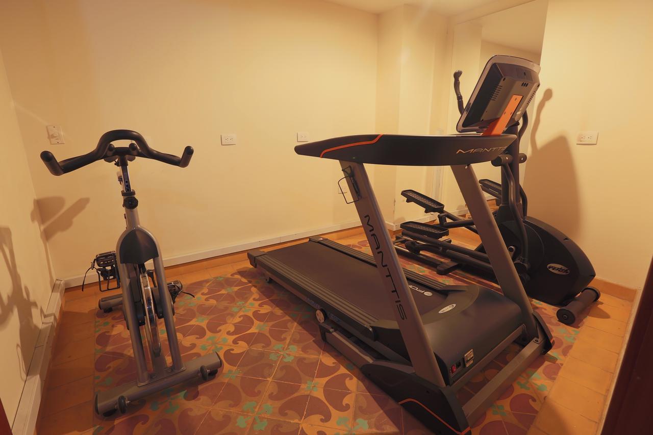 Hotel Santa Lucia Boutique Spa Bogotá Eksteriør bilde A treadmill, stationary bicycle and recumbent bicycle
